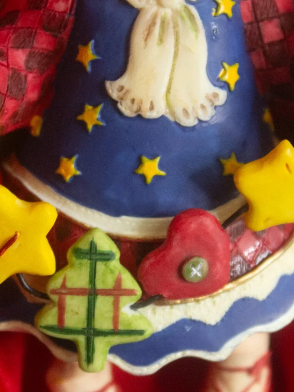 Grandeur Noel Angel Ornament Folk Art Celestial Stars & Moon Boxed Resin Figure